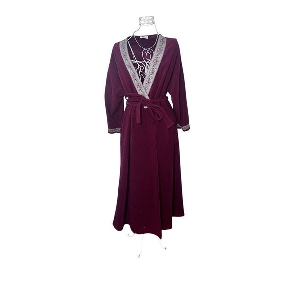 BEAUTIFUL 80s Vintage Vanity Fair Soft Polyester Robe trimmed with Floral Patter - Picture 1 of 13